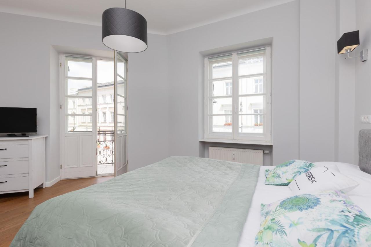 City Center Aparthotel Chmielna By Noclegi Renters ワルシャワ エクステリア 写真