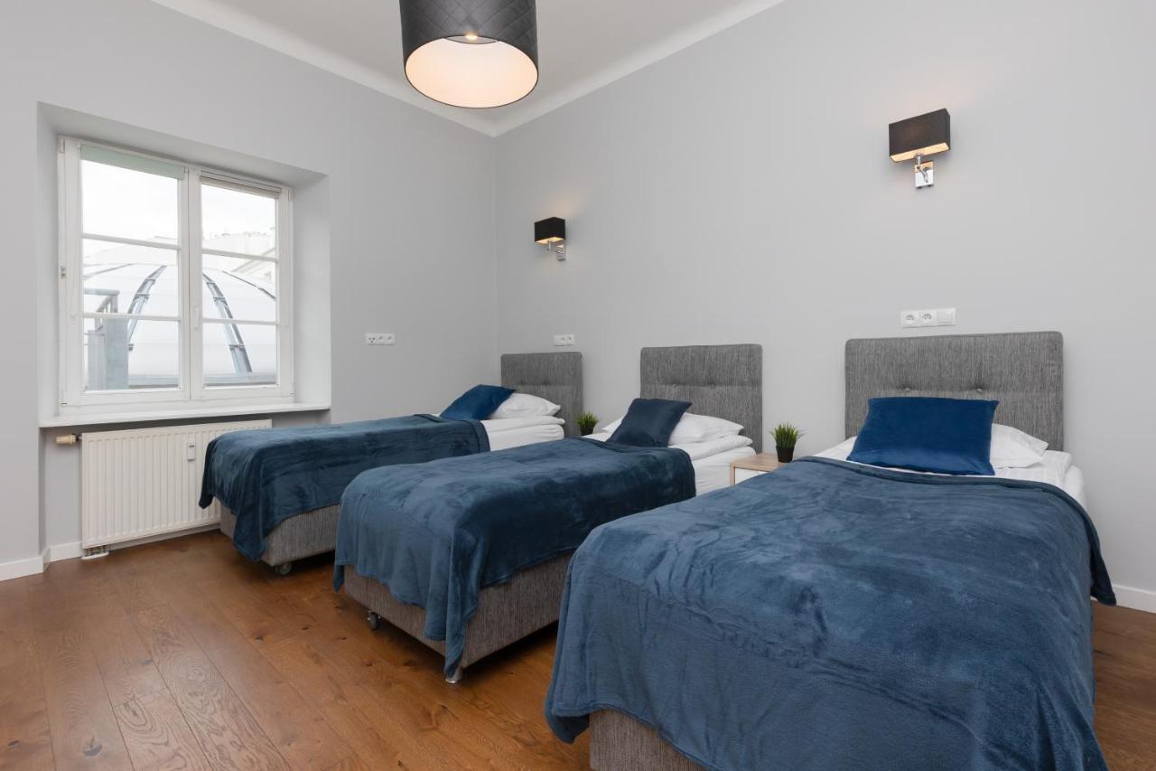 City Center Aparthotel Chmielna By Noclegi Renters ワルシャワ エクステリア 写真
