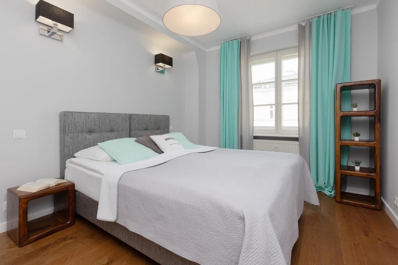 City Center Aparthotel Chmielna By Noclegi Renters ワルシャワ エクステリア 写真