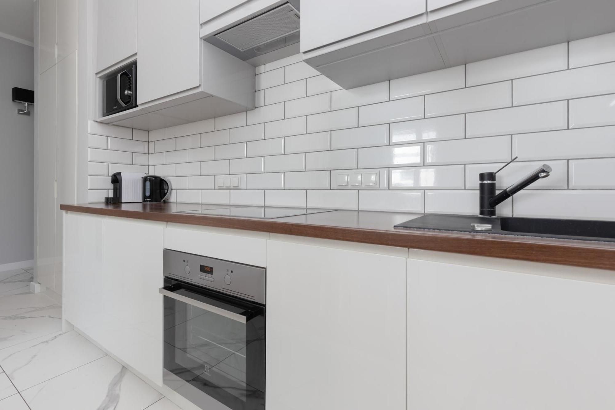 City Center Aparthotel Chmielna By Noclegi Renters ワルシャワ エクステリア 写真