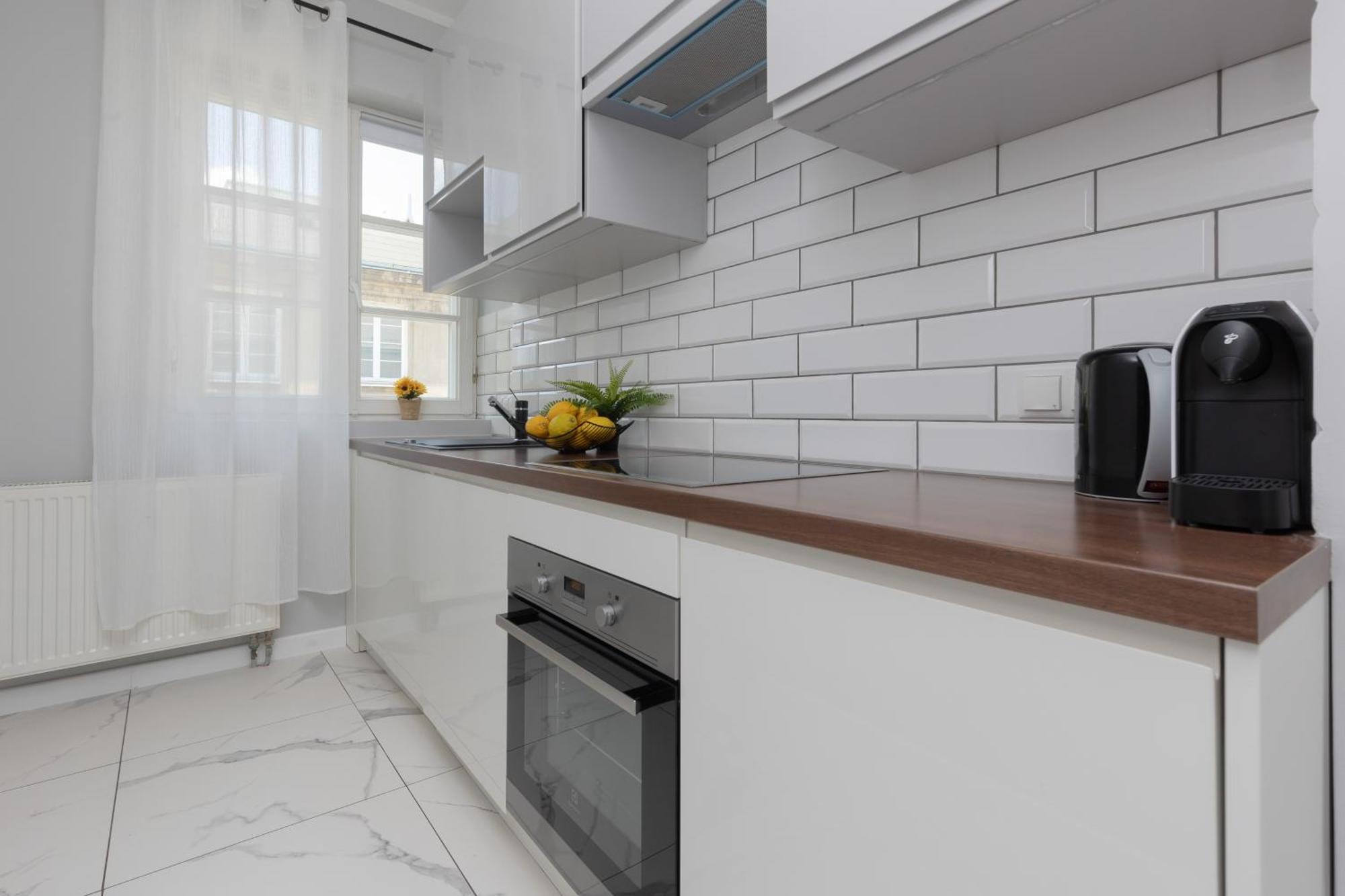 City Center Aparthotel Chmielna By Noclegi Renters ワルシャワ エクステリア 写真