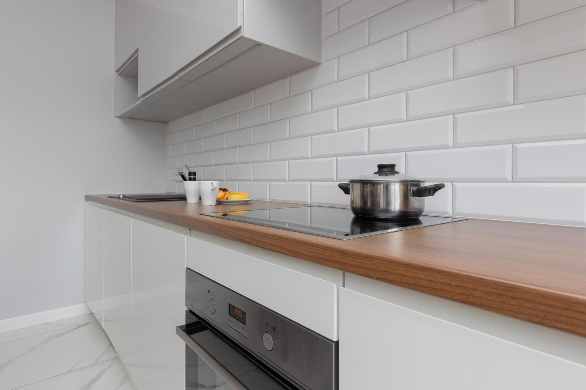 City Center Aparthotel Chmielna By Noclegi Renters ワルシャワ エクステリア 写真
